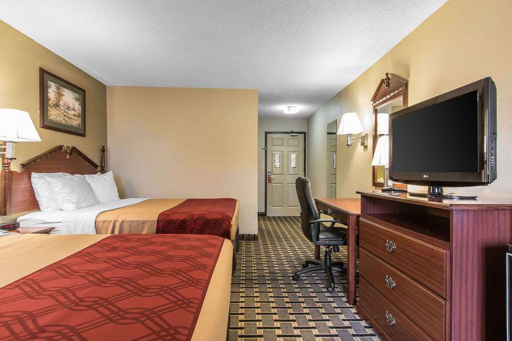 Quality Inn Moore - Oklahoma City Room photo